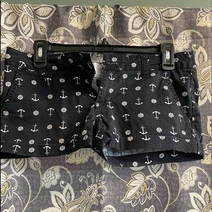 Black nautical shorty shorts
